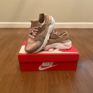 Women Nike Air Huarache